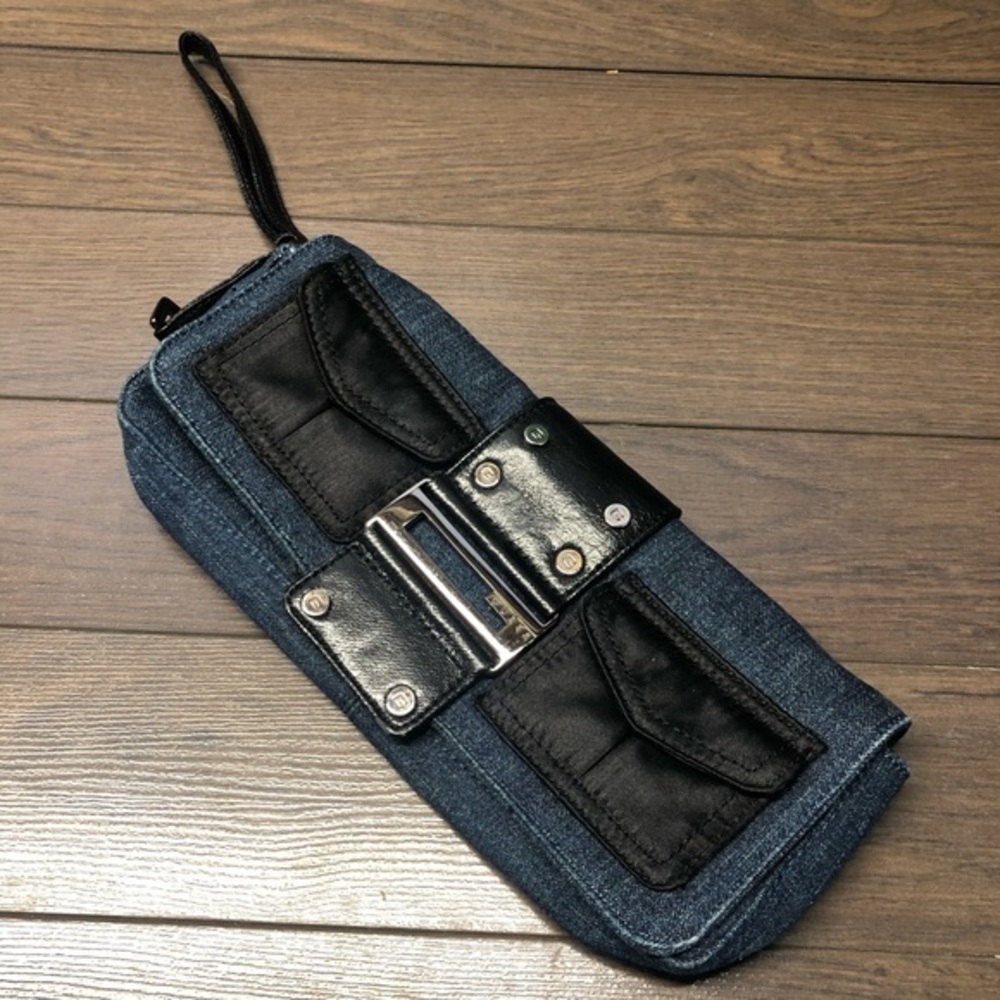 Guess Clutch Purse